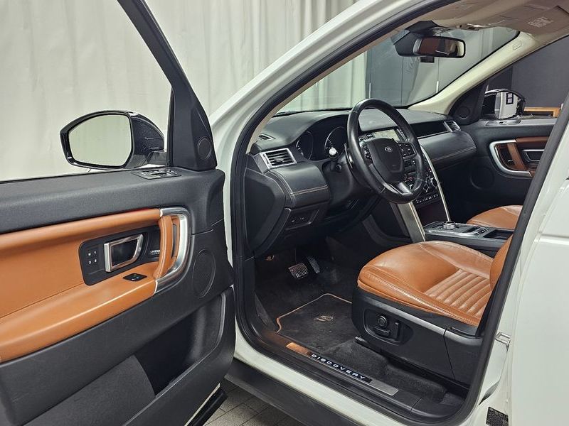 2016 Land Rover Discovery Sport 2.0 TD4 HSE Luxury photo 10