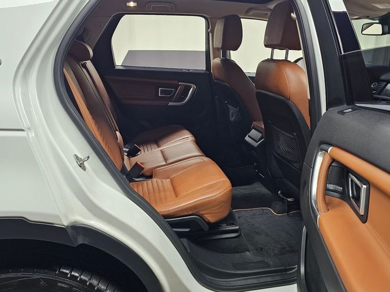 2016 Land Rover Discovery Sport 2.0 TD4 HSE Luxury photo 12