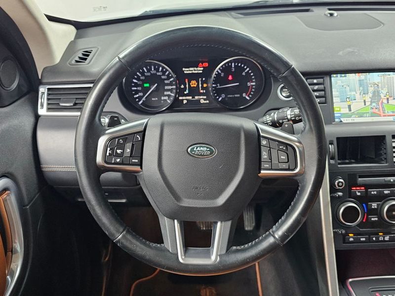 2016 Land Rover Discovery Sport 2.0 TD4 HSE Luxury photo 13