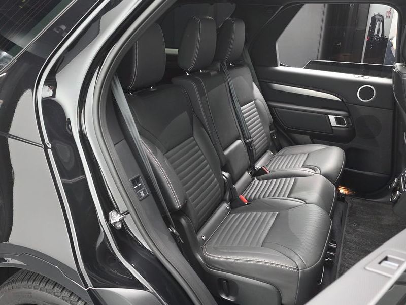 2025 Land Rover Discovery P360 Dynamic HSE photo 11