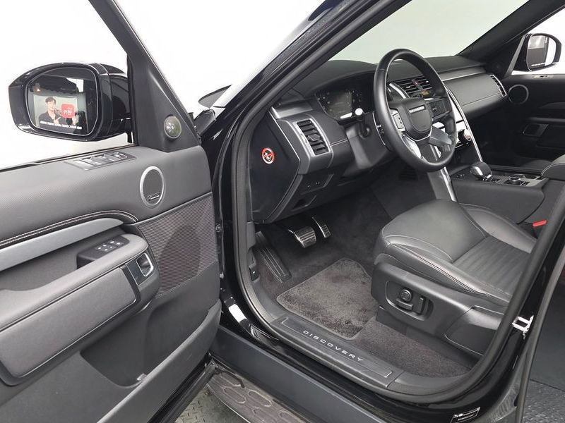 2025 Land Rover Discovery P360 Dynamic HSE photo 12