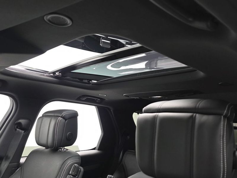 2025 Land Rover Discovery P360 Dynamic HSE photo 19