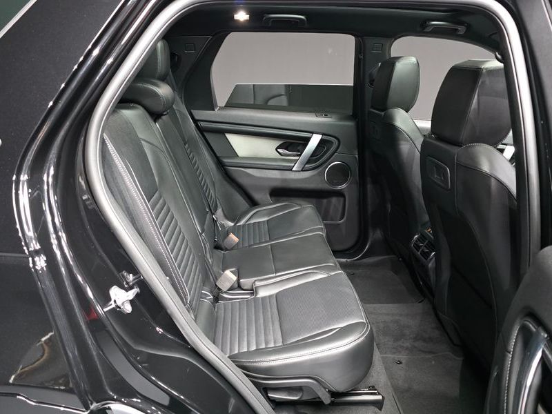 2025 Land Rover Discovery Sport P250 Dynamic SE photo 12