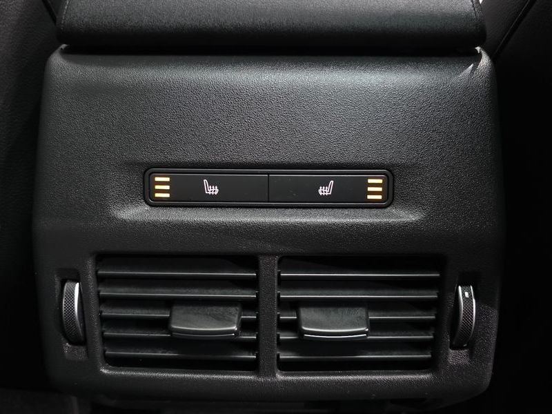2025 Land Rover Discovery Sport P250 Dynamic SE photo 19