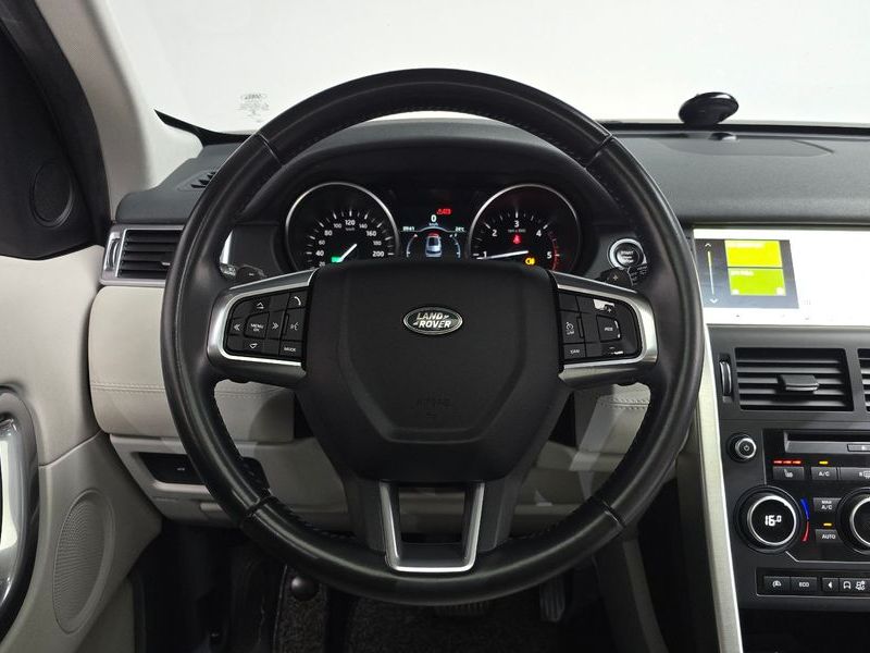 2017 Land Rover Discovery Sport 2.0 TD4 SE (150PS) photo 13