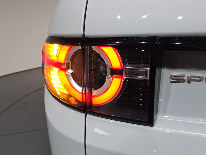 2017 Land Rover Discovery Sport 2.0 TD4 SE (150PS) photo 23