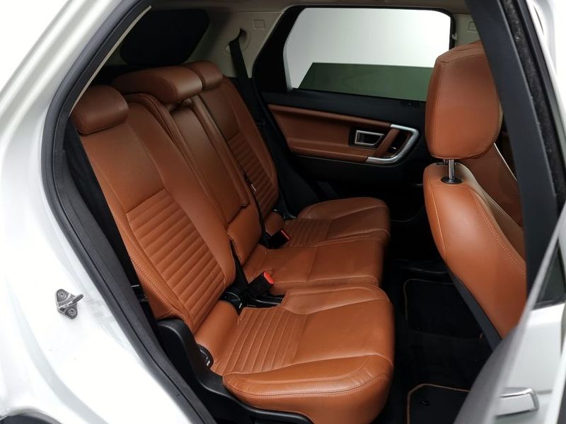 2016 Land Rover Discovery Sport 2.0 TD4 HSE Luxury photo 12