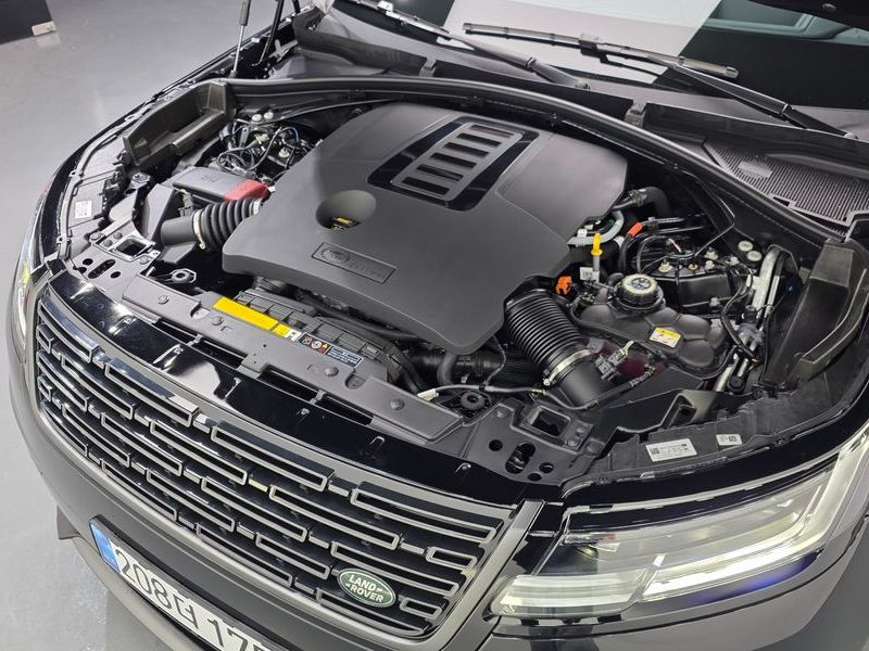 2025 Land Rover Range Rover Velar 3.0 P400 Dynamic HSE photo 10