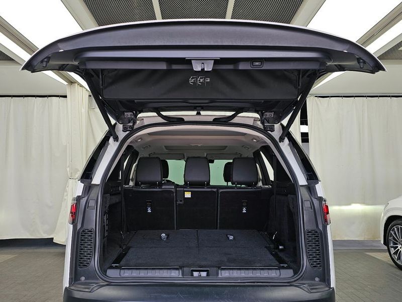 2022 Land Rover Discovery D250 S photo 20