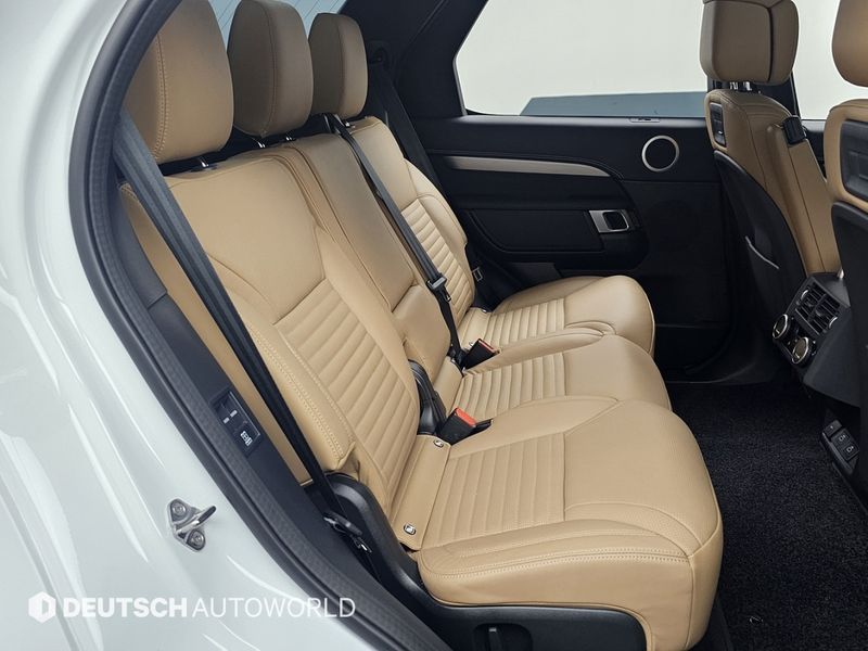 2025 Land Rover Discovery D350 Dynamic HSE photo 12