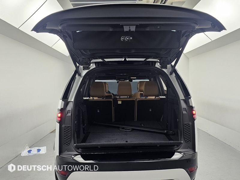 2025 Land Rover Discovery D350 Dynamic HSE photo 19