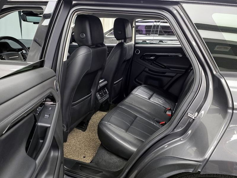 2020 Land Rover Range Rover Evoque D180 SE photo 26