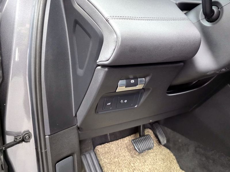 2020 Land Rover Range Rover Evoque D180 SE photo 30