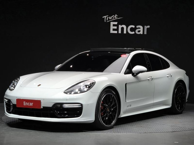 2020 Porsche Panamera 4.0 GTS photo 1