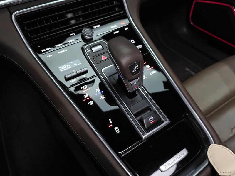 2020 Porsche Panamera 4.0 GTS photo 9
