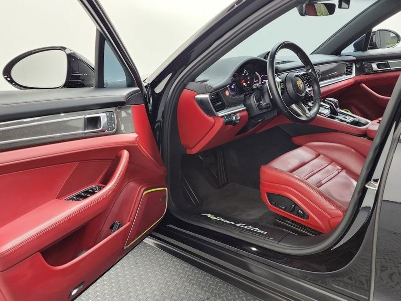 2023 Porsche Panamera 2.9 AWD Platinum Edition photo 10
