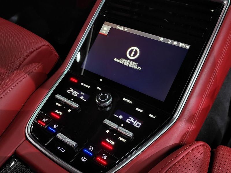 2023 Porsche Panamera 2.9 AWD Platinum Edition photo 19