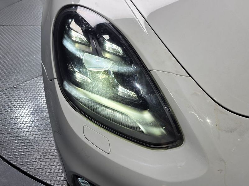 2018 Porsche Panamera 3.0 AWD photo 22
