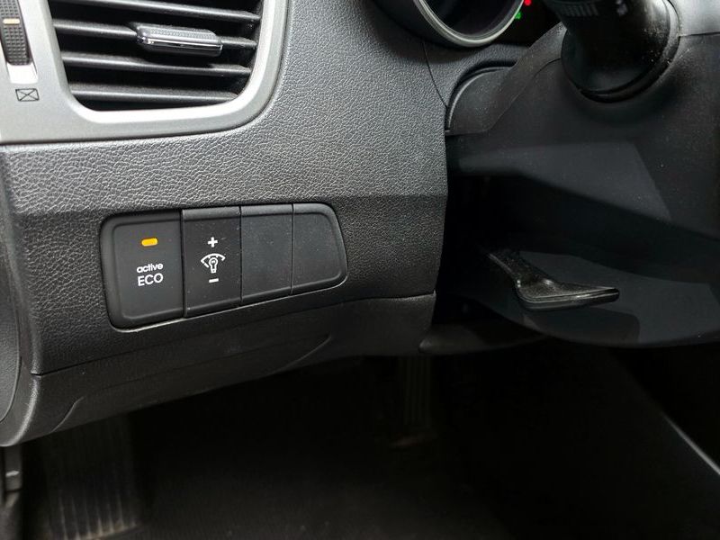 2012 Hyundai Avante M16 GDI Premier photo 15
