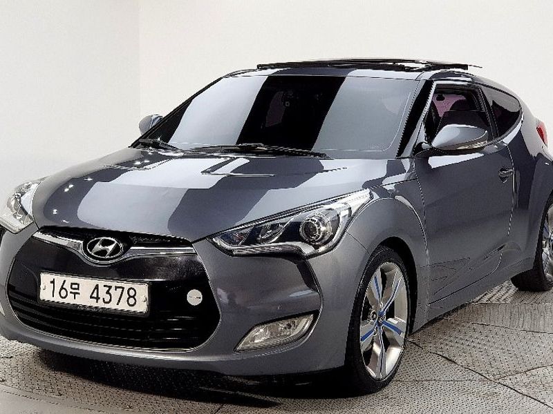 2012 Hyundai Veloster Extreme photo 1
