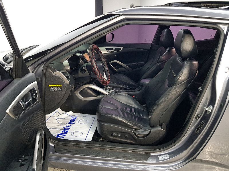 2012 Hyundai Veloster Extreme photo 8