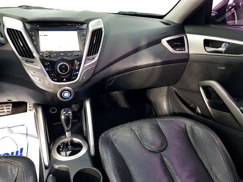 2012 Hyundai Veloster Extreme photo 10