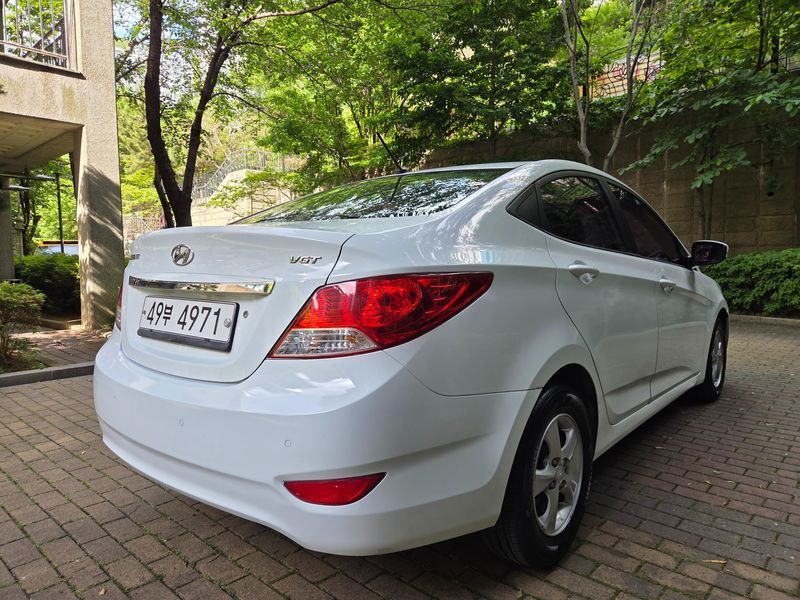2012 Hyundai Accent Diesel 1.6 VGT Premier photo 7