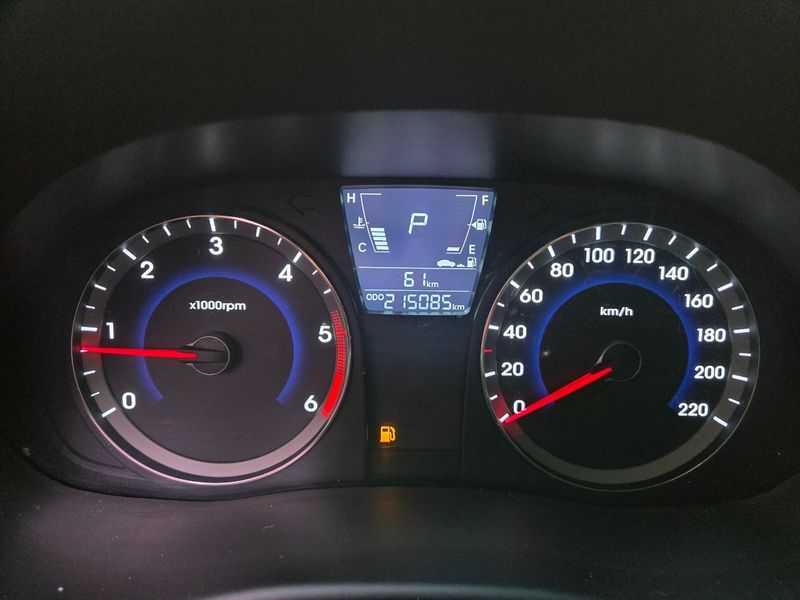 2012 Hyundai Accent Diesel 1.6 VGT Premier photo 14