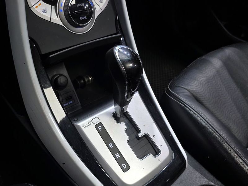 2012 Hyundai Avante M16 GDI Premier photo 9