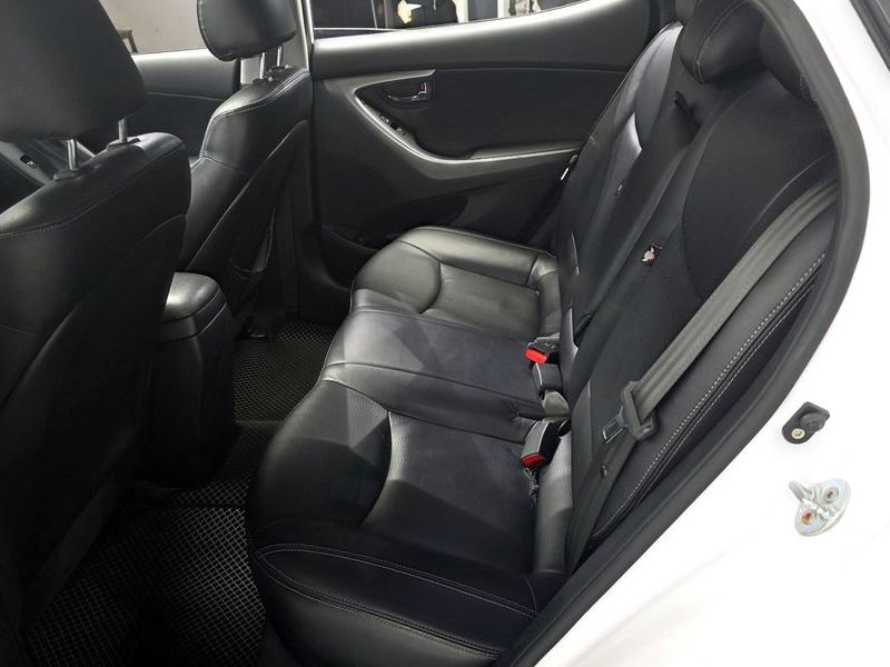 2012 Hyundai Avante M16 GDI Premier photo 12