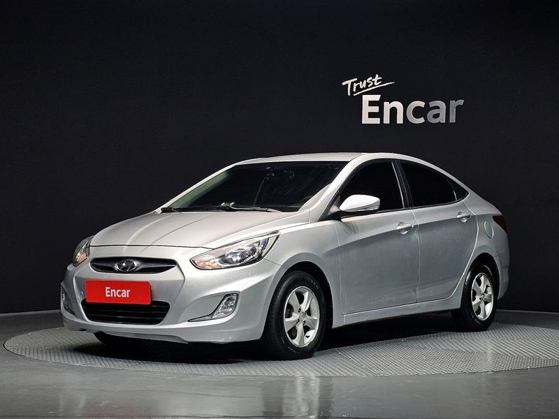 2012 Hyundai Accent Diesel 1.6 VGT Premier photo 1