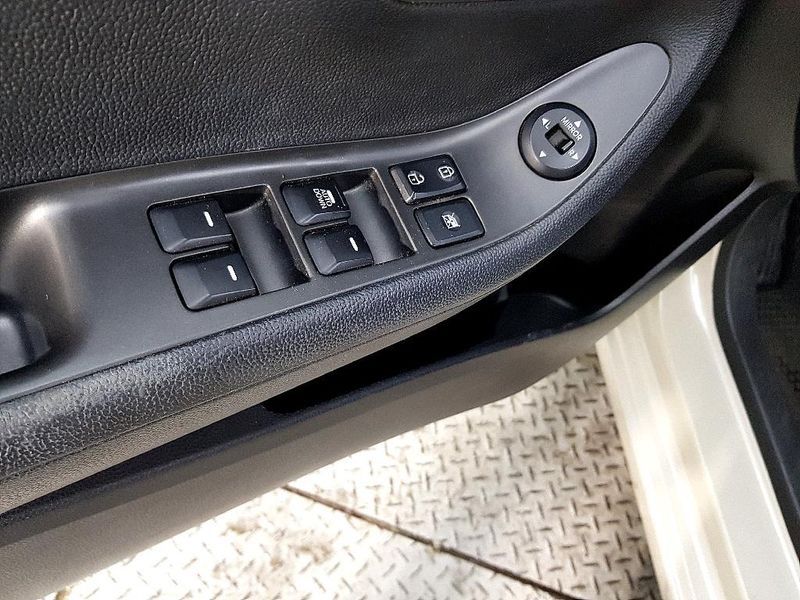 2012 Kia Morning Deluxe photo 11