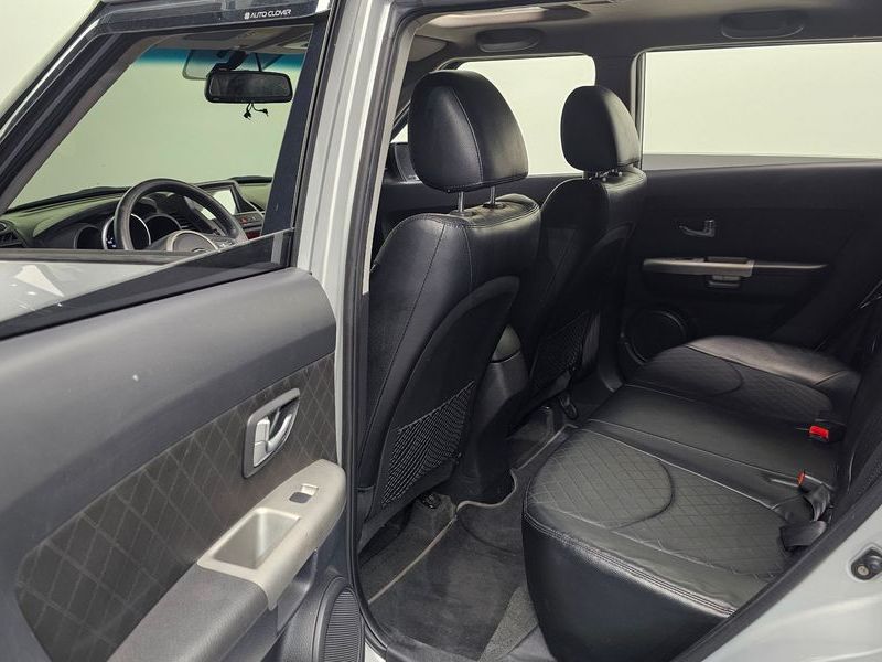 2012 Kia 쏘울 Diesel 1.6 Premium photo 11