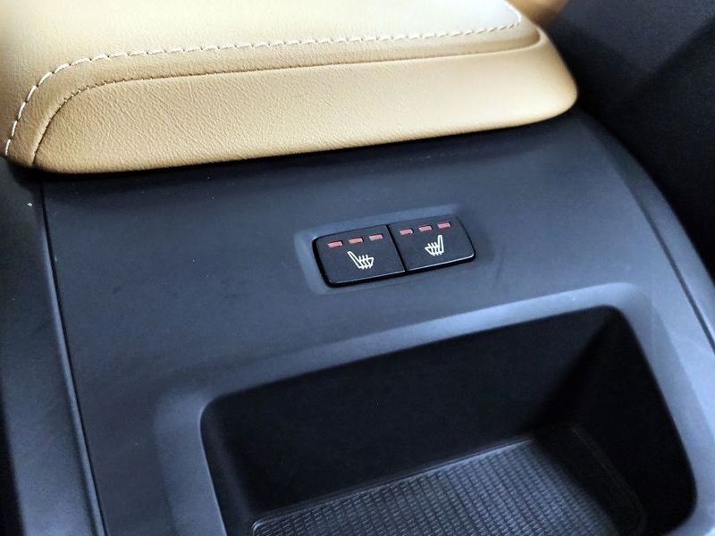 2025 Volvo XC60 T8 Ultra Bright photo 19