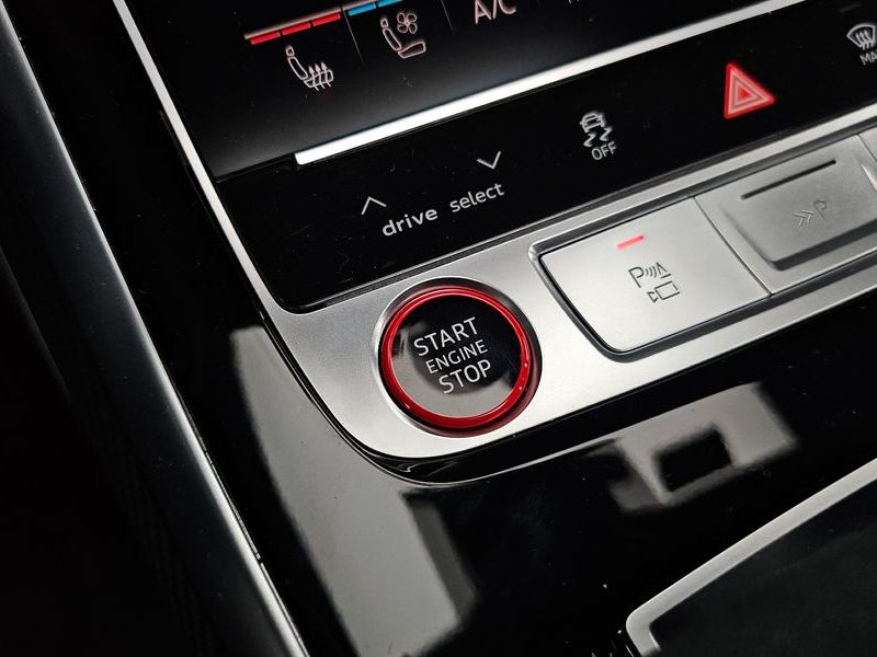 2025 Audi Q8 4.0 TFSI Quattro Performance photo 27