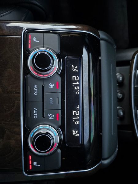 2015 Audi A8 60 TDI Quattro D4 photo 14