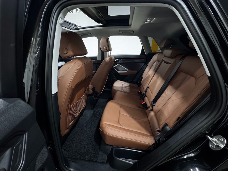 2025 Audi Q3 40 TFSI Quattro photo 18