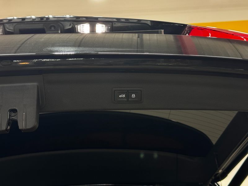 2025 Audi Q3 40 TFSI Quattro photo 19