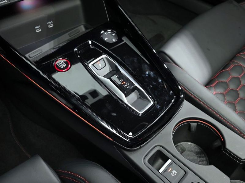 2025 Audi RS3 2.5 TFSI Quattro Carbon Edition photo 9