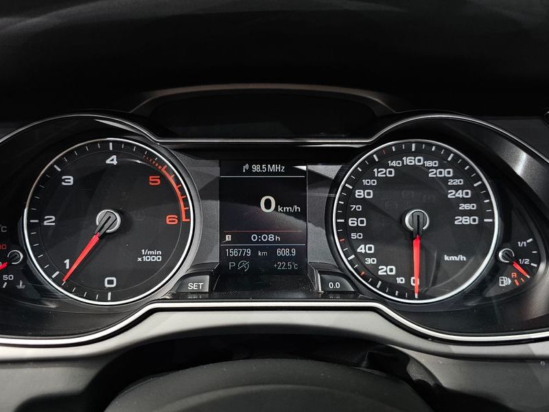 2015 Audi A4 35 TDI Quattro Dynamic B8 photo 8