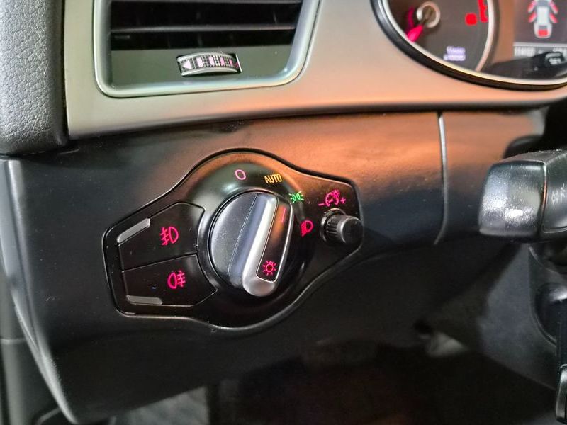 2015 Audi A4 35 TDI Quattro Comfort Edition B8 photo 18