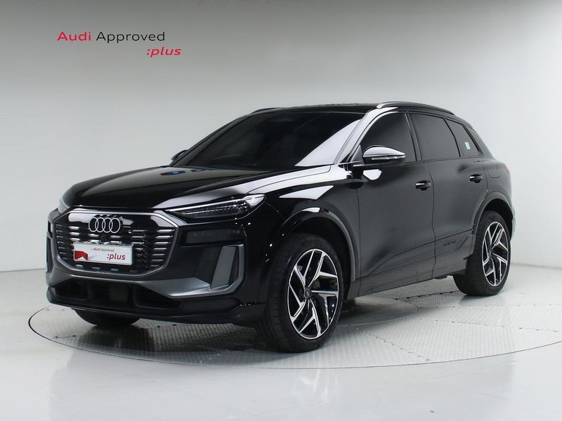 2025 Audi Q6 e-tron Premium Quattro photo 1