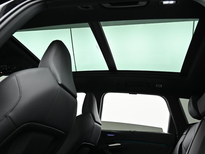 2025 Audi Q6 e-tron Premium Quattro photo 19