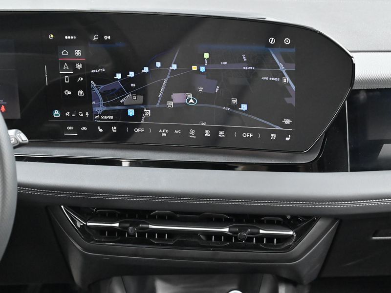 2025 Audi Q6 e-tron Performance Premium photo 14