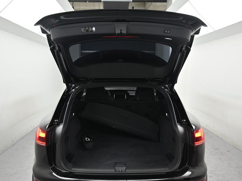 2025 Audi Q6 e-tron Performance Premium photo 20