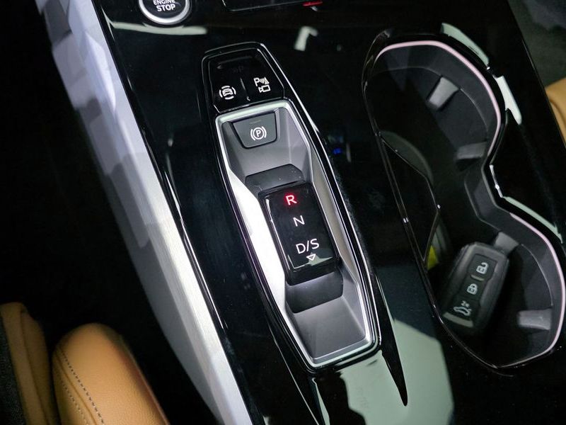 2025 Audi A5 45 TFSI Quattro S Line photo 9
