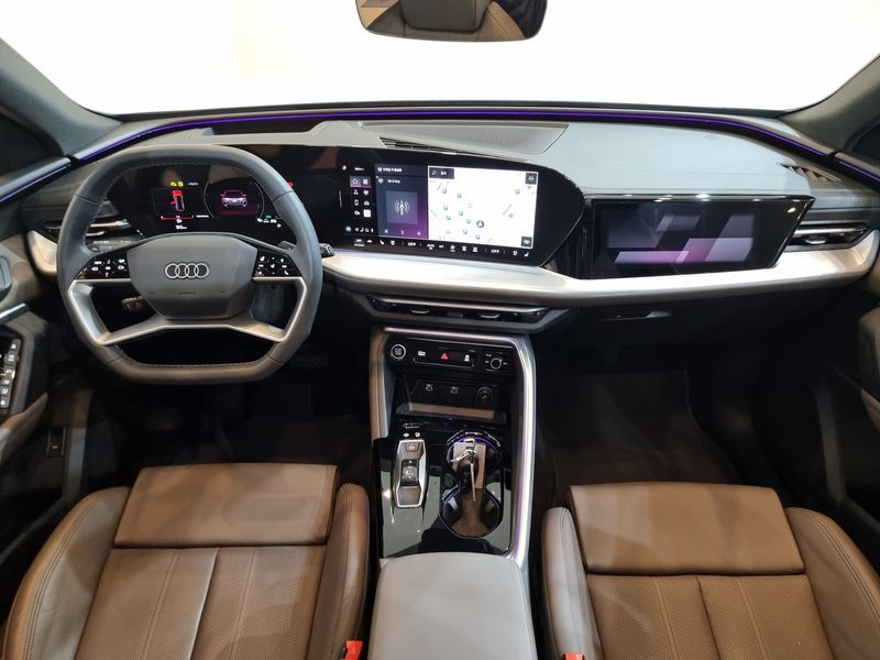 2025 Audi Q5 40 TDI Quattro S Line photo 7