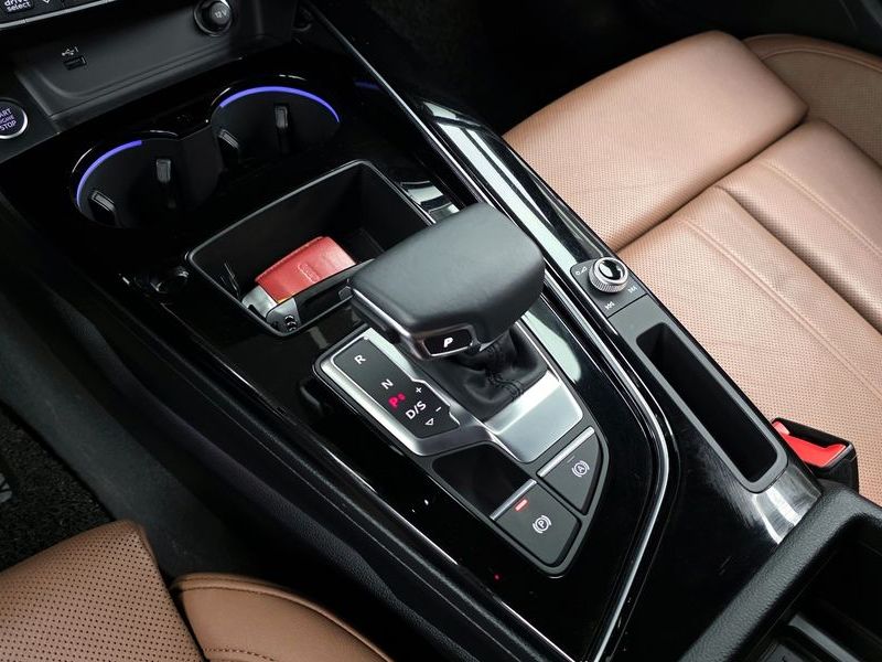 2021 Audi A5 40 TFSI Quattro Premium Sportback photo 9