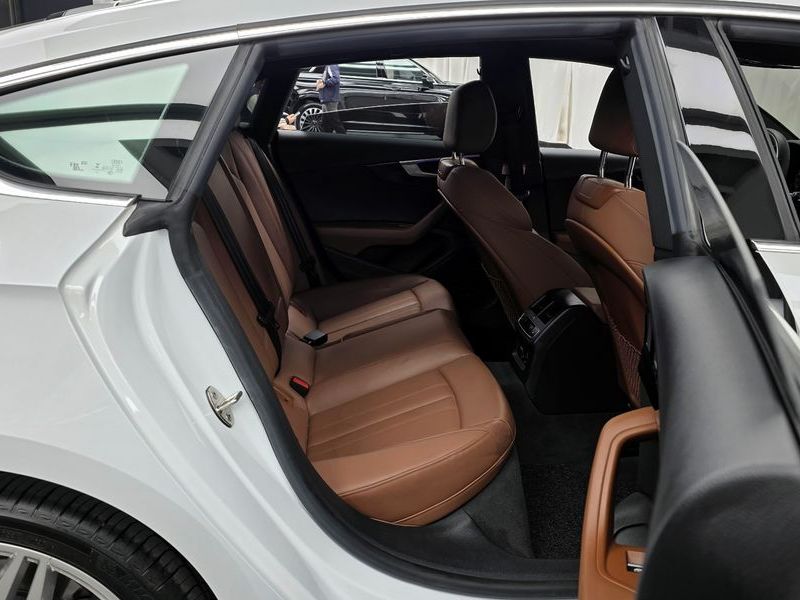 2021 Audi A5 40 TFSI Quattro Premium Sportback photo 12