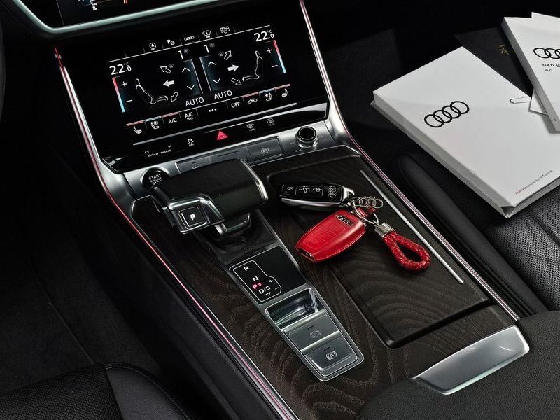 2022 Audi A6 45 TFSI Quattro Premium photo 9